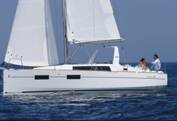 Oceanis 35