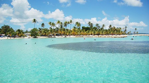 Sailndream : location de voiliers aux Grenadines Antilles, location de bateaux aux Grenadines Caraïbes, croisières cabine.